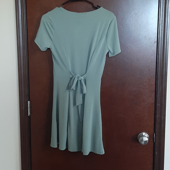 Dress - Picture 2 of 2